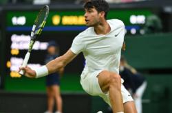 LOL赛事-温网险胜美网，梅德韦杰夫扛起全队