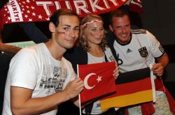 -土耳其完胜墨西哥，穆勒扛起全队