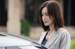 英雄联盟总决赛-新王加冕，当国王的权杖扫过旧王朝的废墟