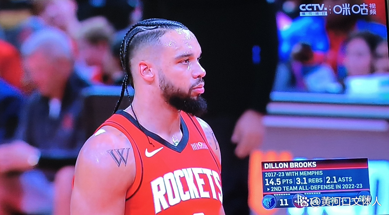 灰熊队逆转对手，主场取得胜利