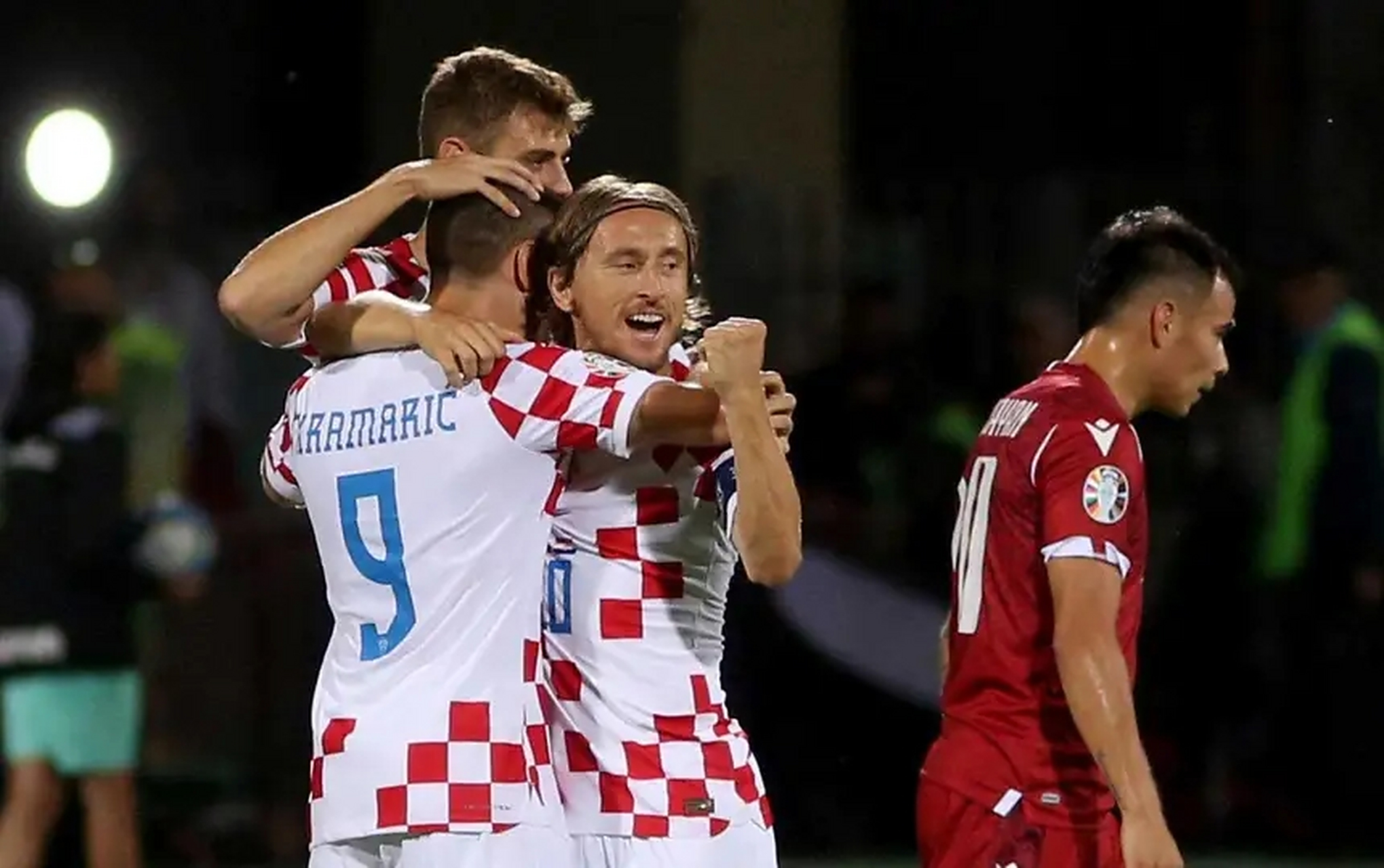 克罗地亚客场取胜斯洛伐克,保持小组榜首位置 克罗地亚客场取胜斯洛伐克,保持小组榜首位置