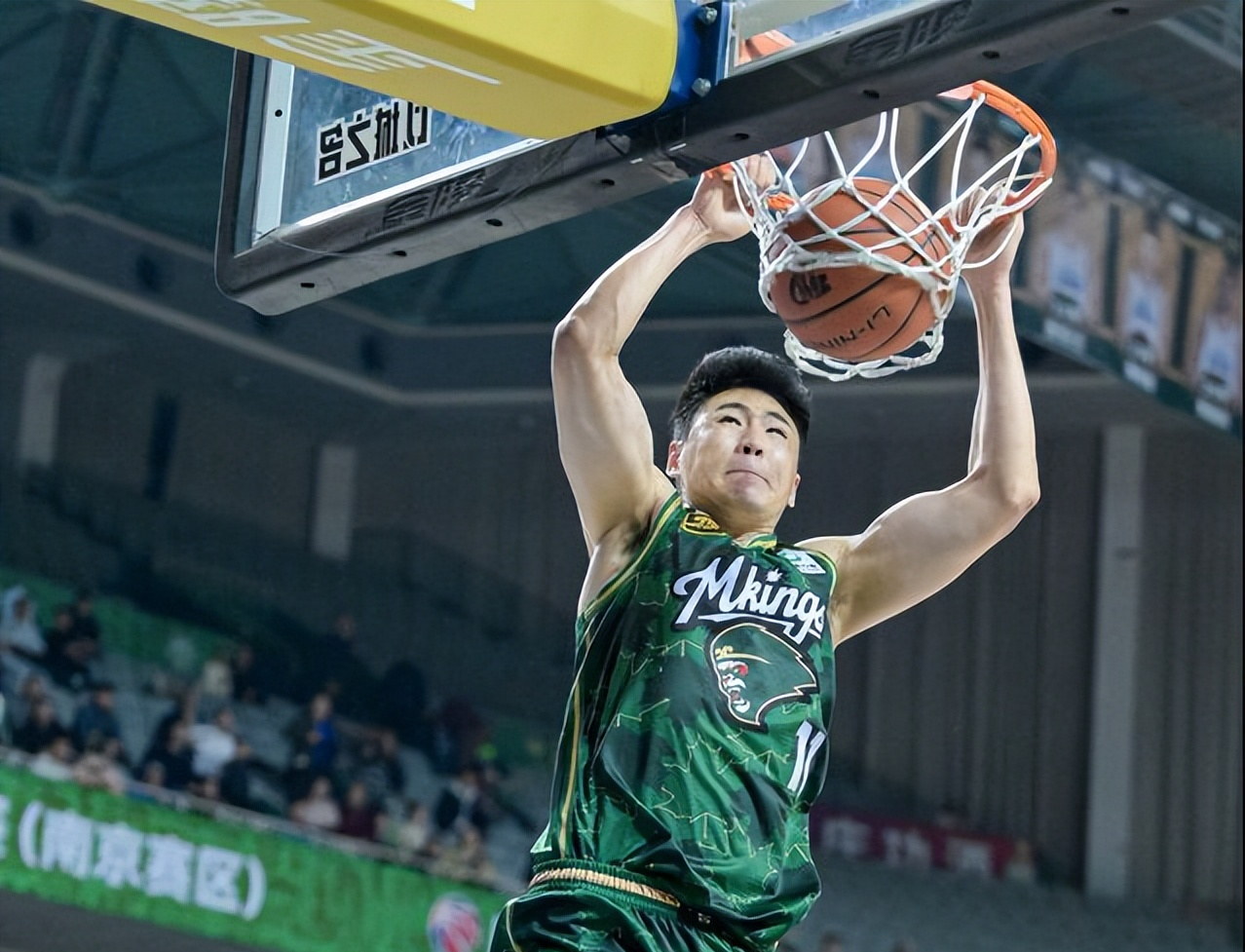 包含北京队鏖战爵士,乔治状态火热的词条 包含北京队鏖战爵士,乔治状态火热的词条