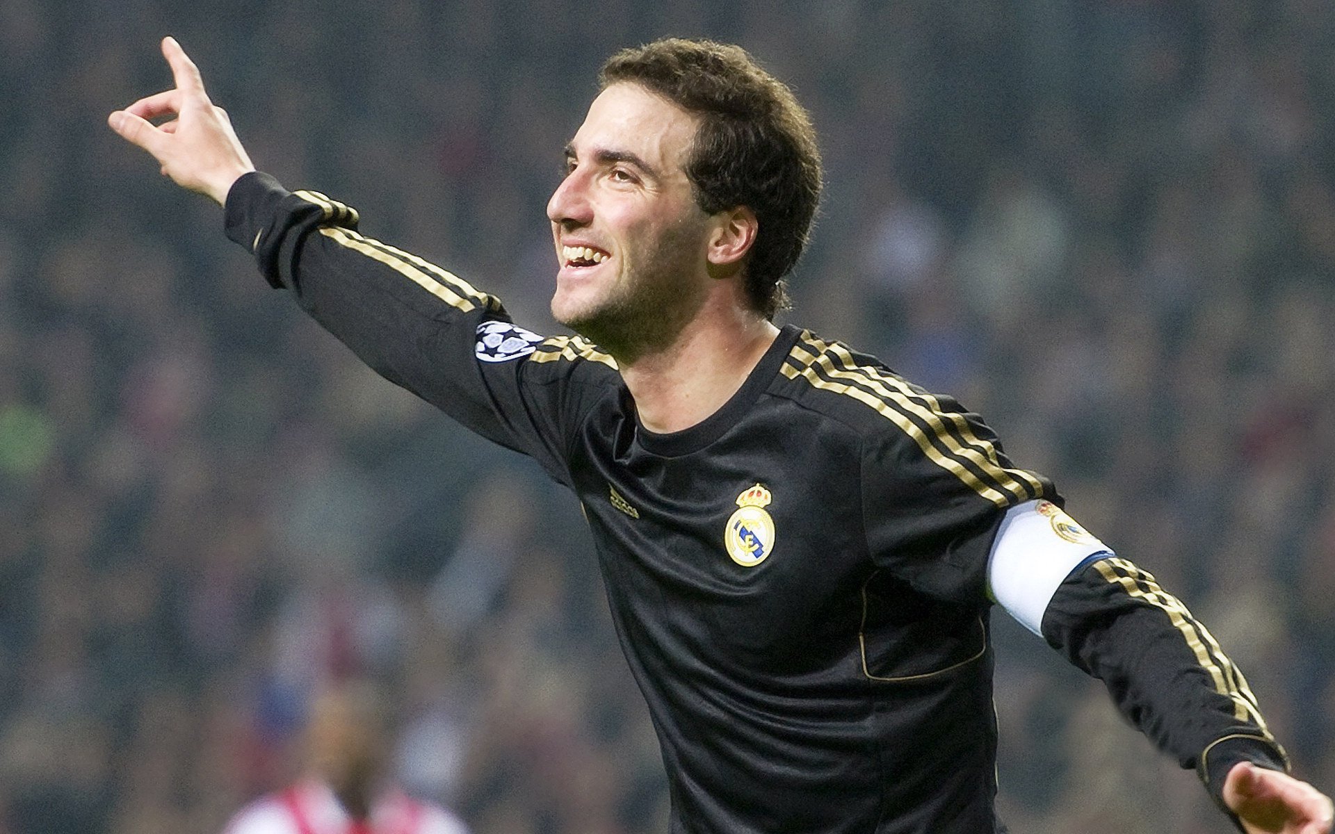 蓝色狂想，当闪电刺穿伦敦雾—内马尔在意甲焦点战接管阿森纳