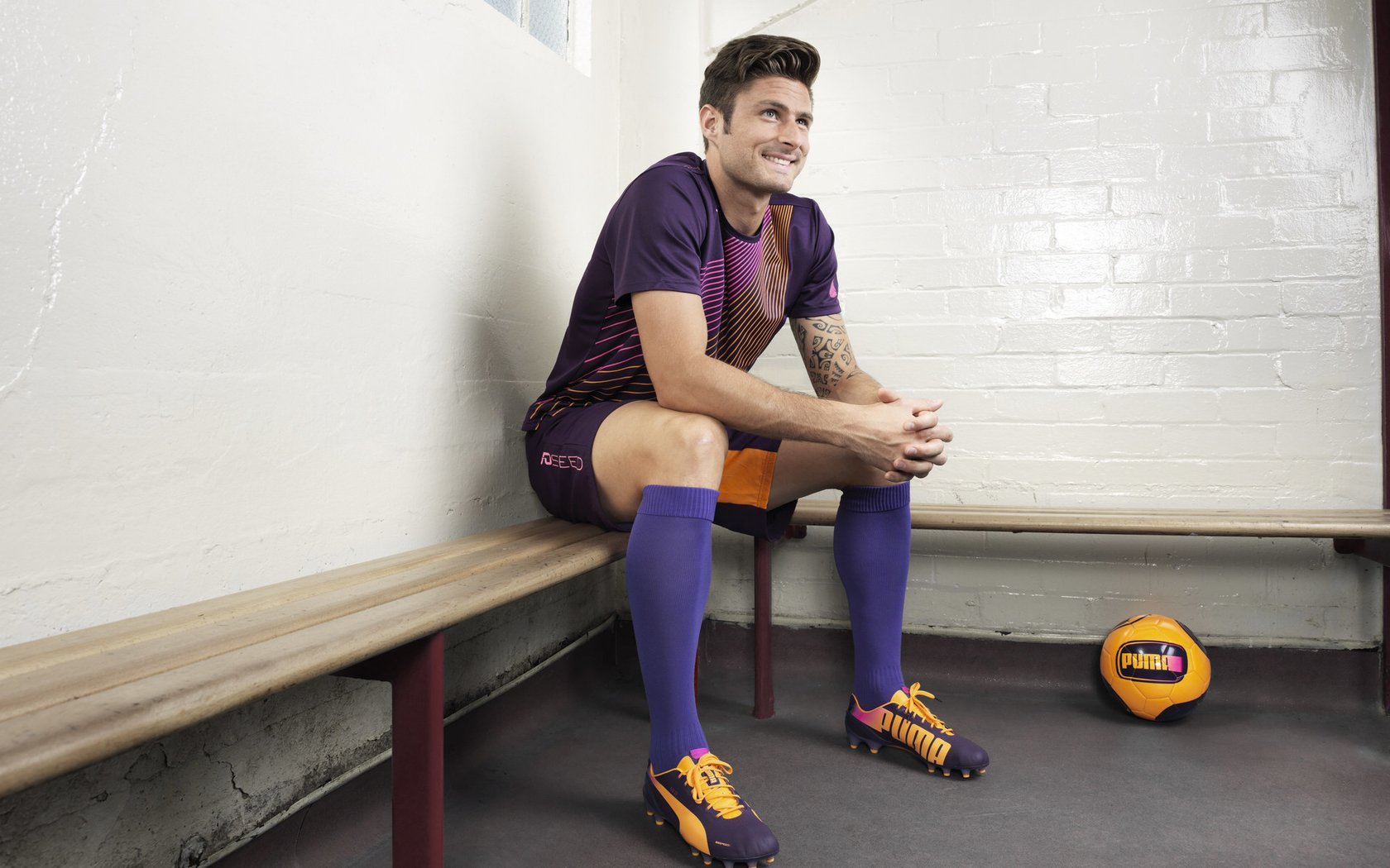 交响乐与重金属,佛罗伦萨的文艺复兴风骨对决多特的工业足球