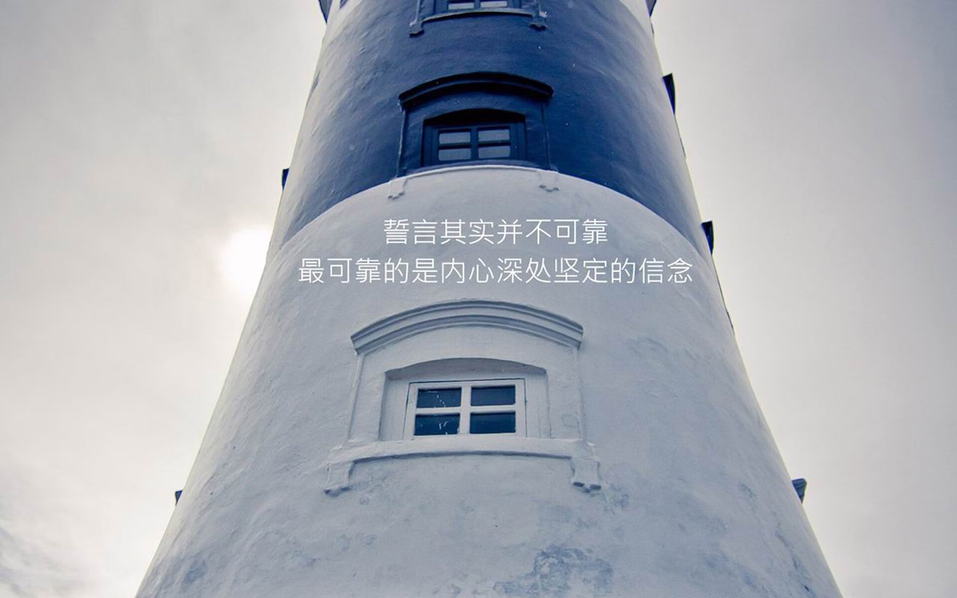 这是一篇为您定制的、充满戏剧张力和叙事深度的文章,将伊拉克压制乌拉圭这一反直觉的冷门与C罗主导比赛这一传奇叙事巧妙结合,打造出唯一性的赛场奇观